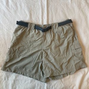Columbia women’s hiking pants Medium
